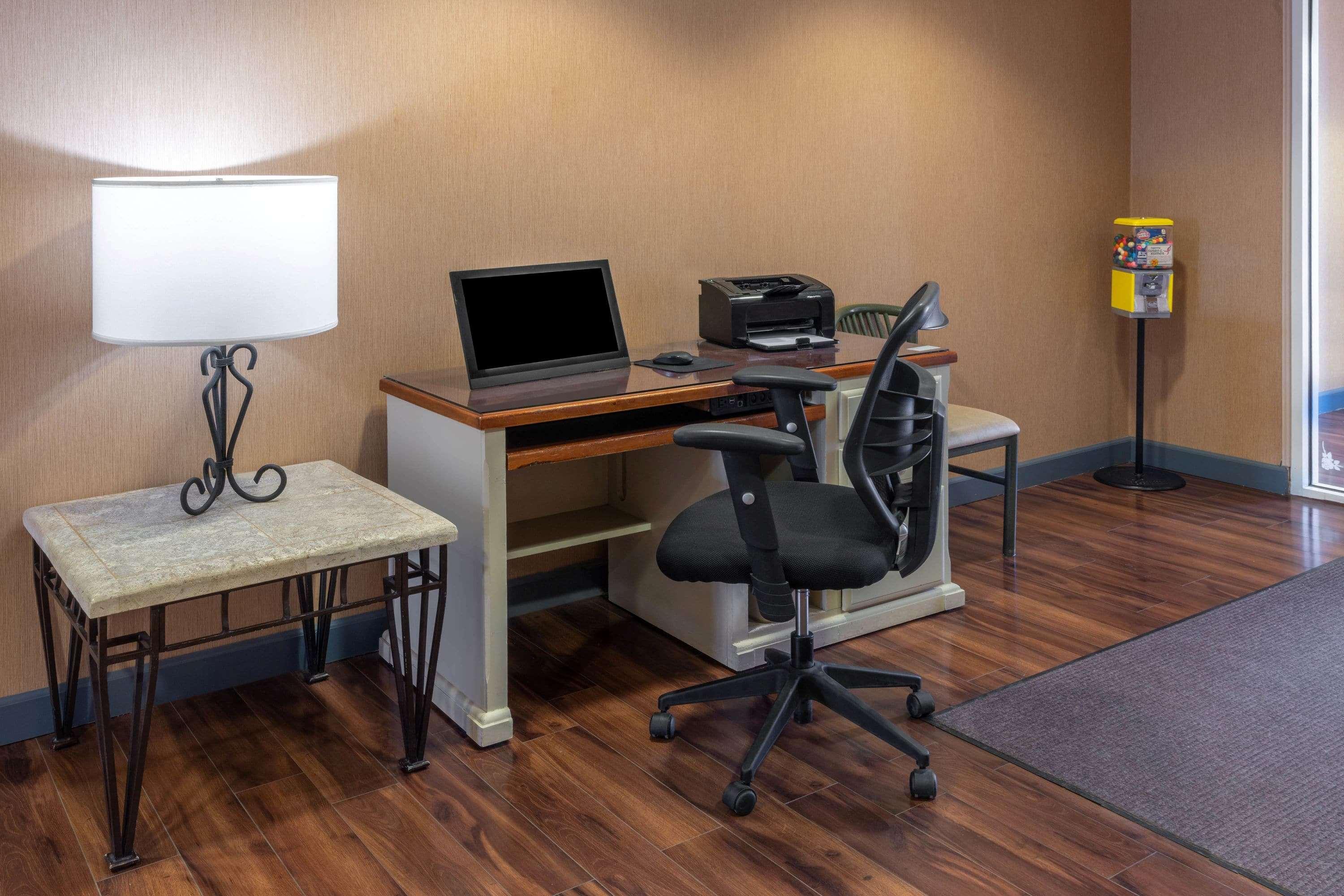 Microtel Inn&Suites Raton Esterno foto